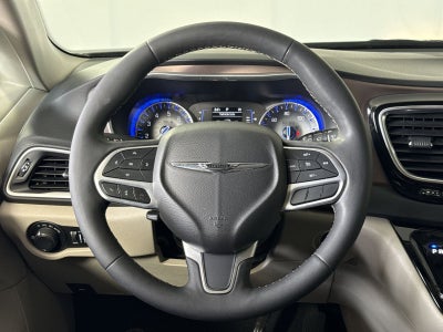 2024 Chrysler Voyager LX