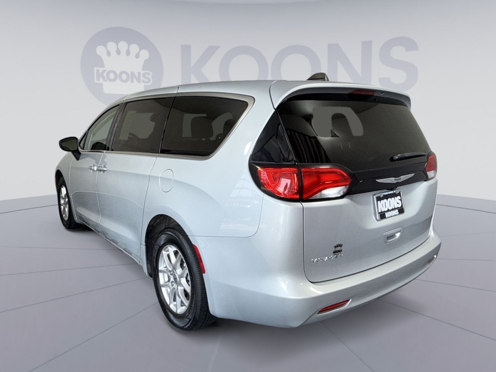 2024 Chrysler Voyager LX
