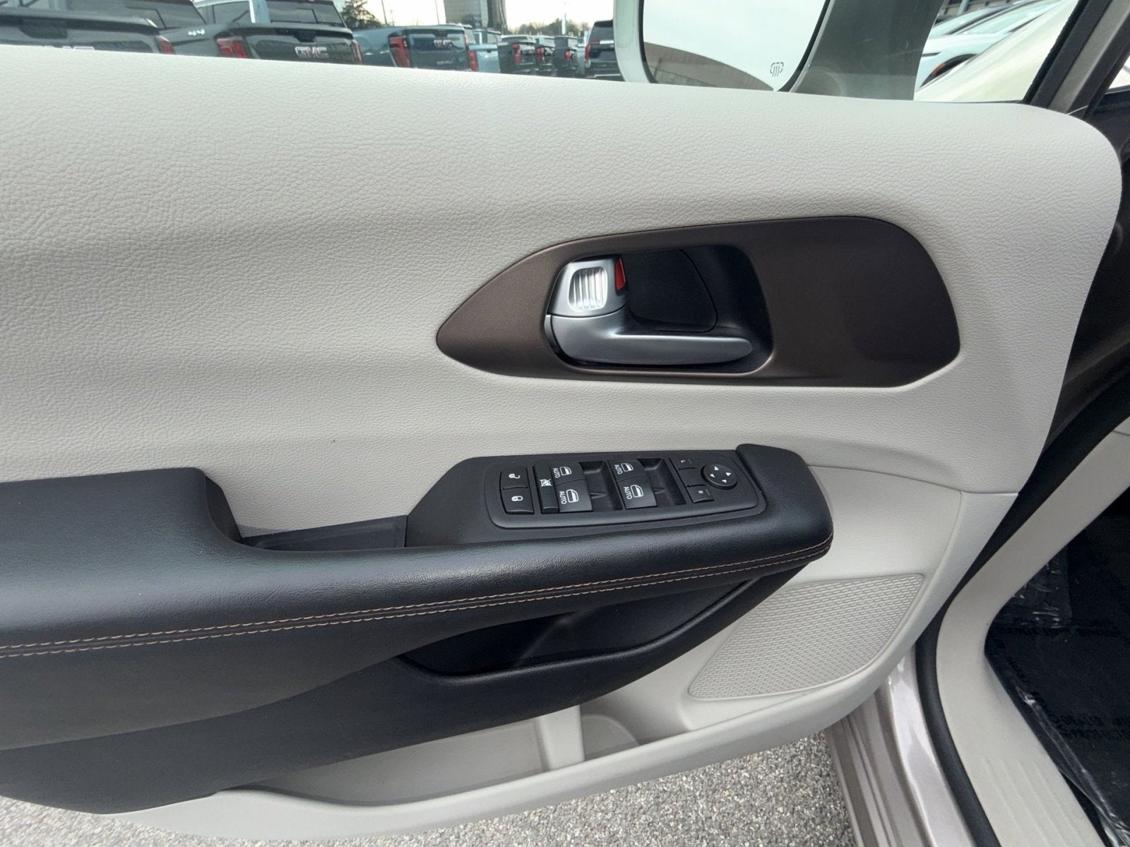 2017 Chrysler Pacifica Touring L Plus