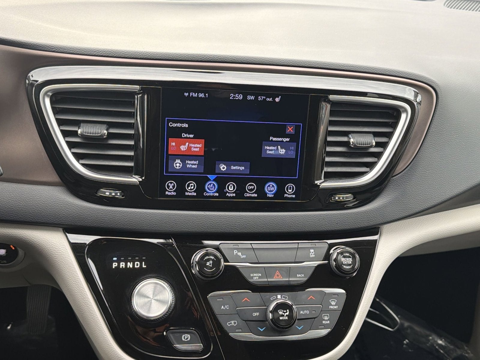 2017 Chrysler Pacifica Touring L Plus