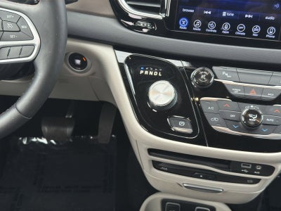 2017 Chrysler Pacifica Touring L Plus