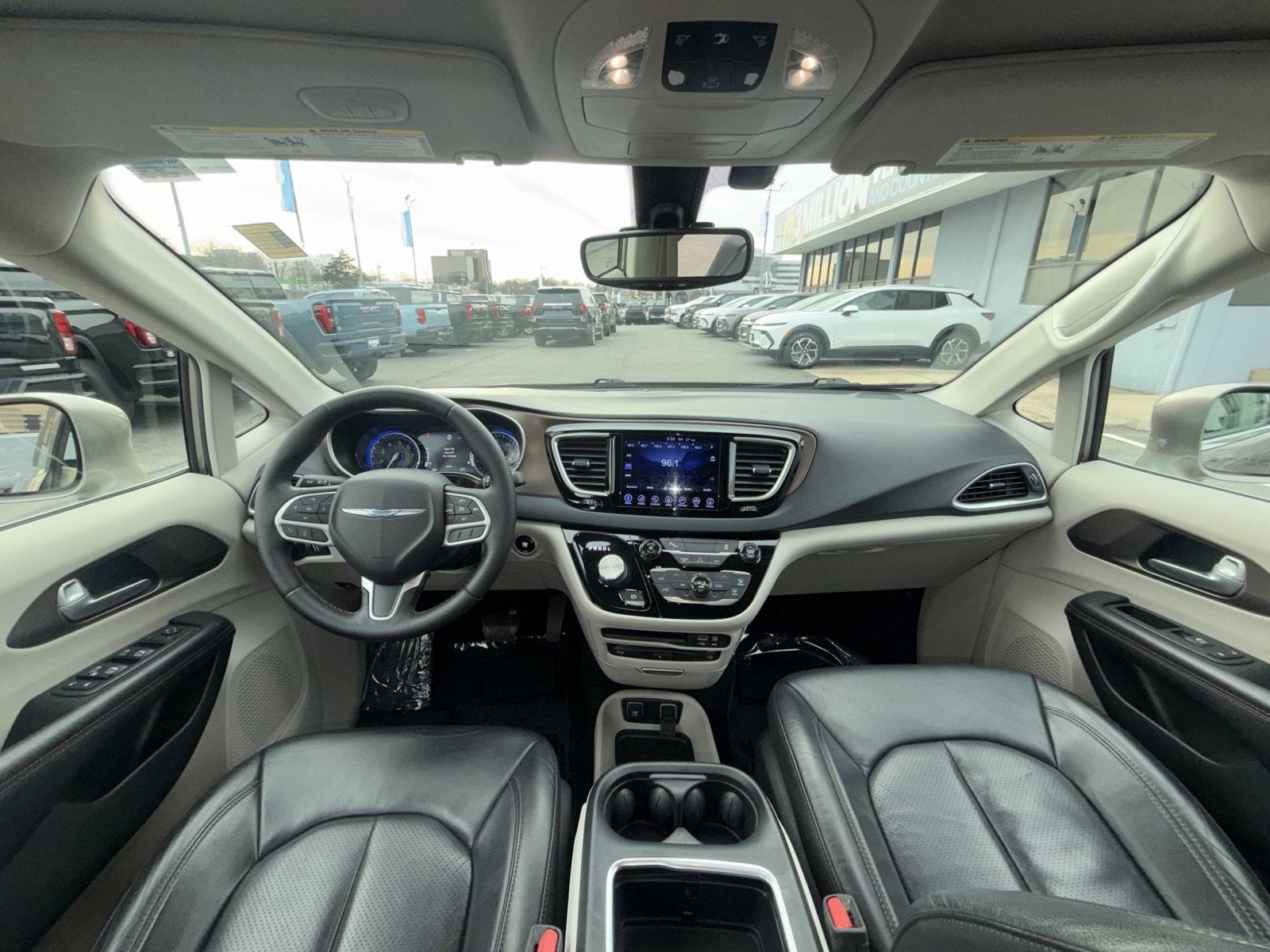 2017 Chrysler Pacifica Touring L Plus