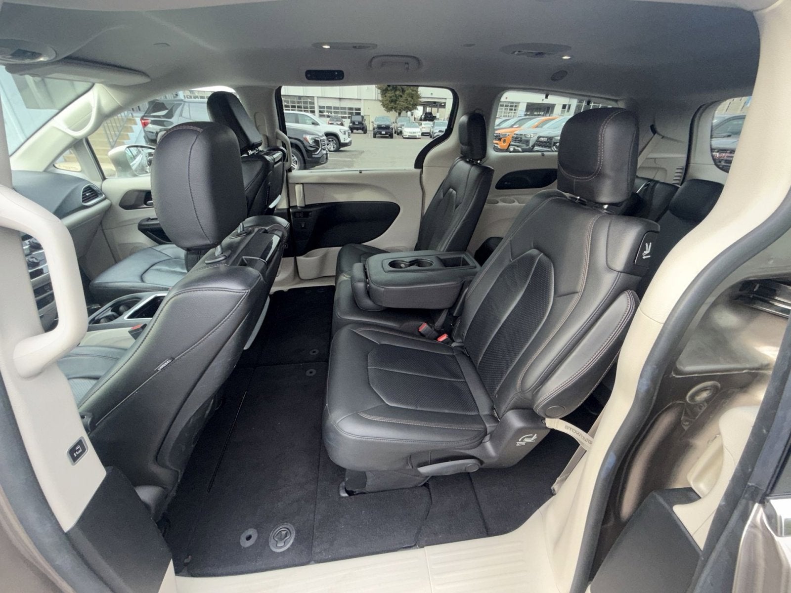 2017 Chrysler Pacifica Touring L Plus