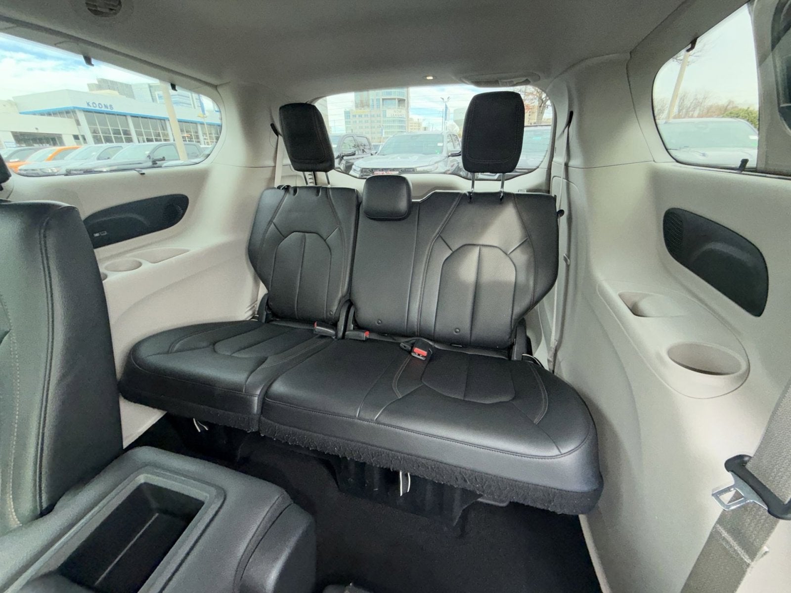 2017 Chrysler Pacifica Touring L Plus