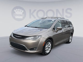 2017 Chrysler Pacifica Touring L Plus
