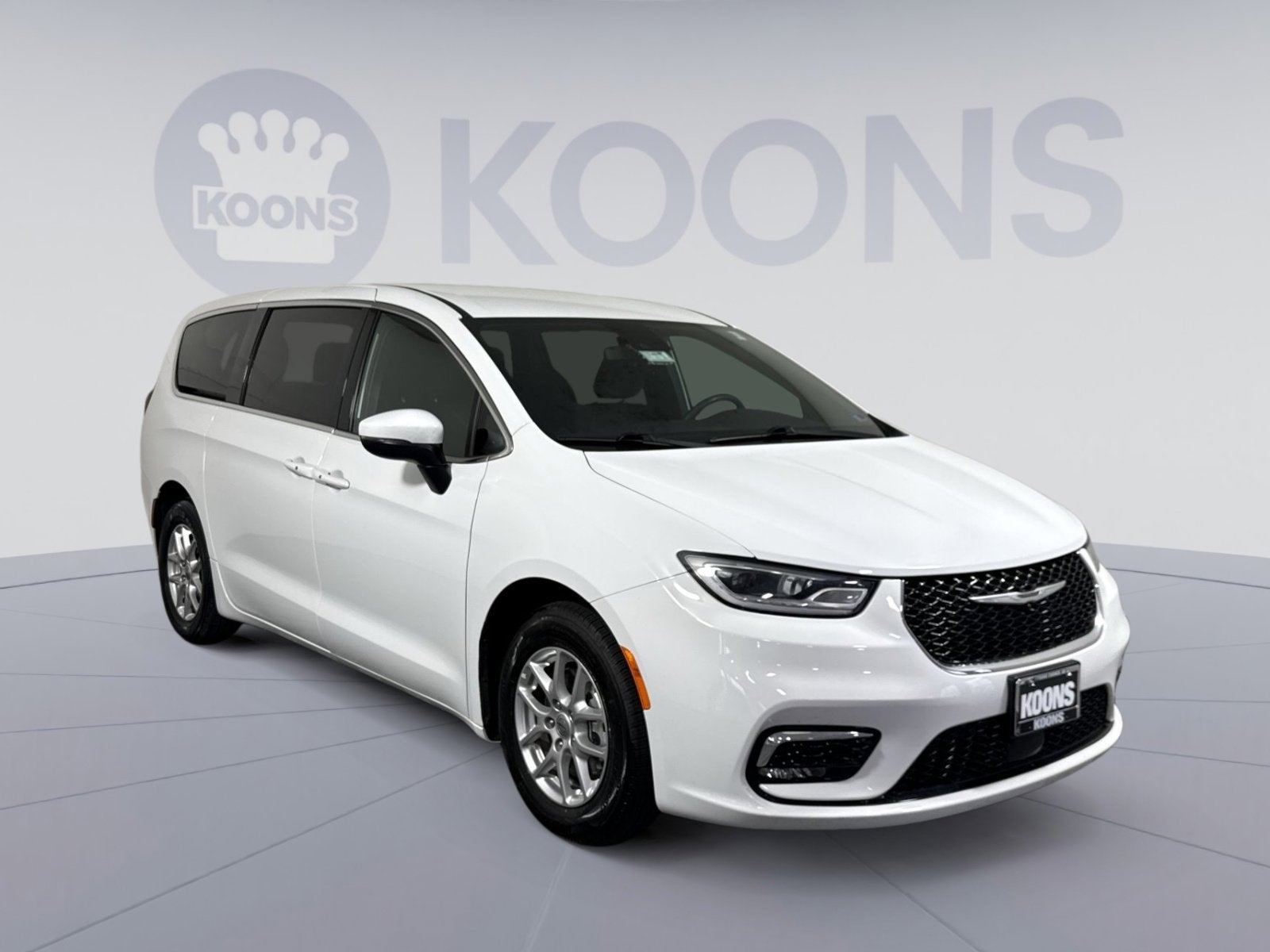 2023 Chrysler Pacifica Touring