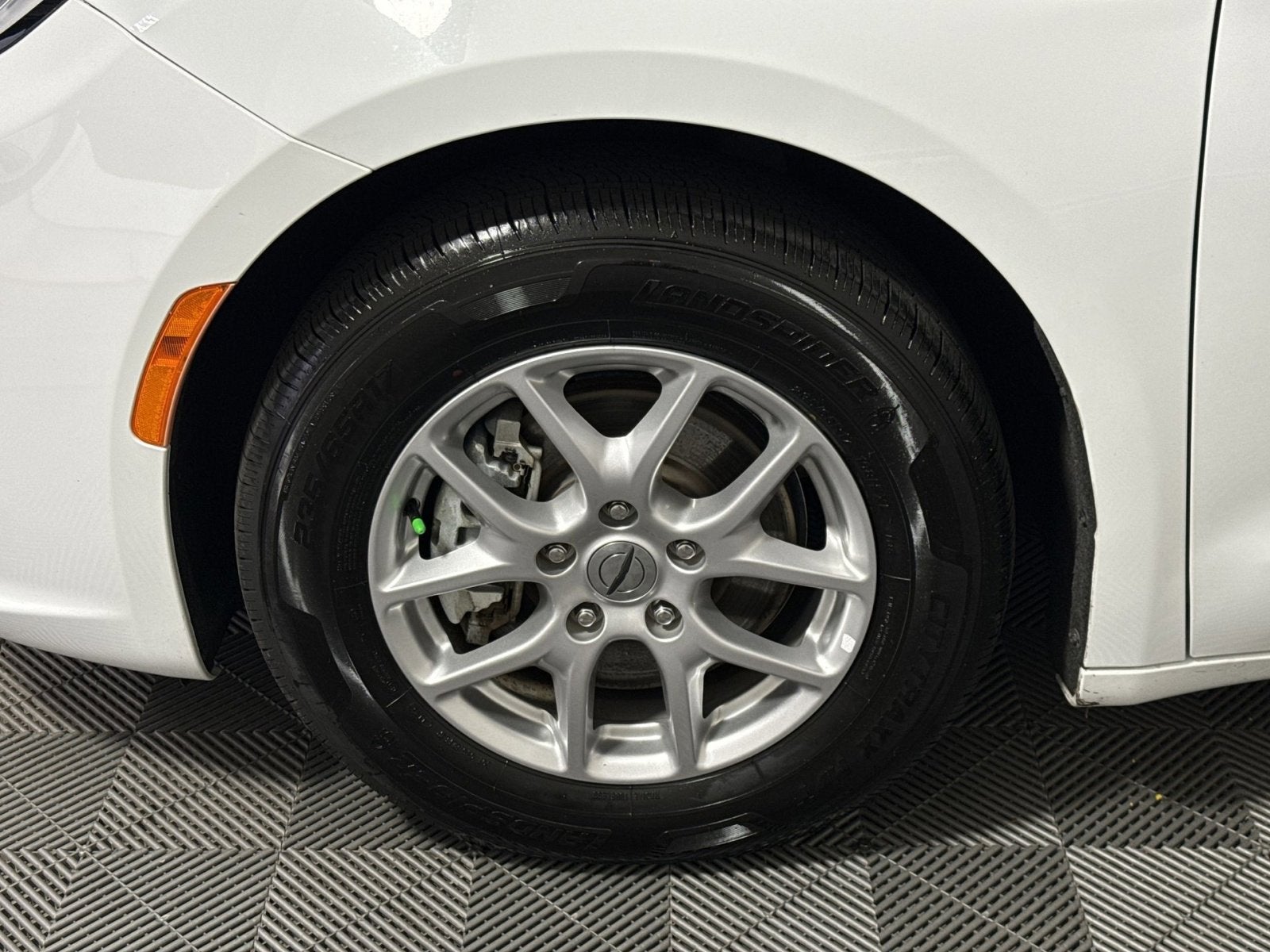 2023 Chrysler Pacifica Touring