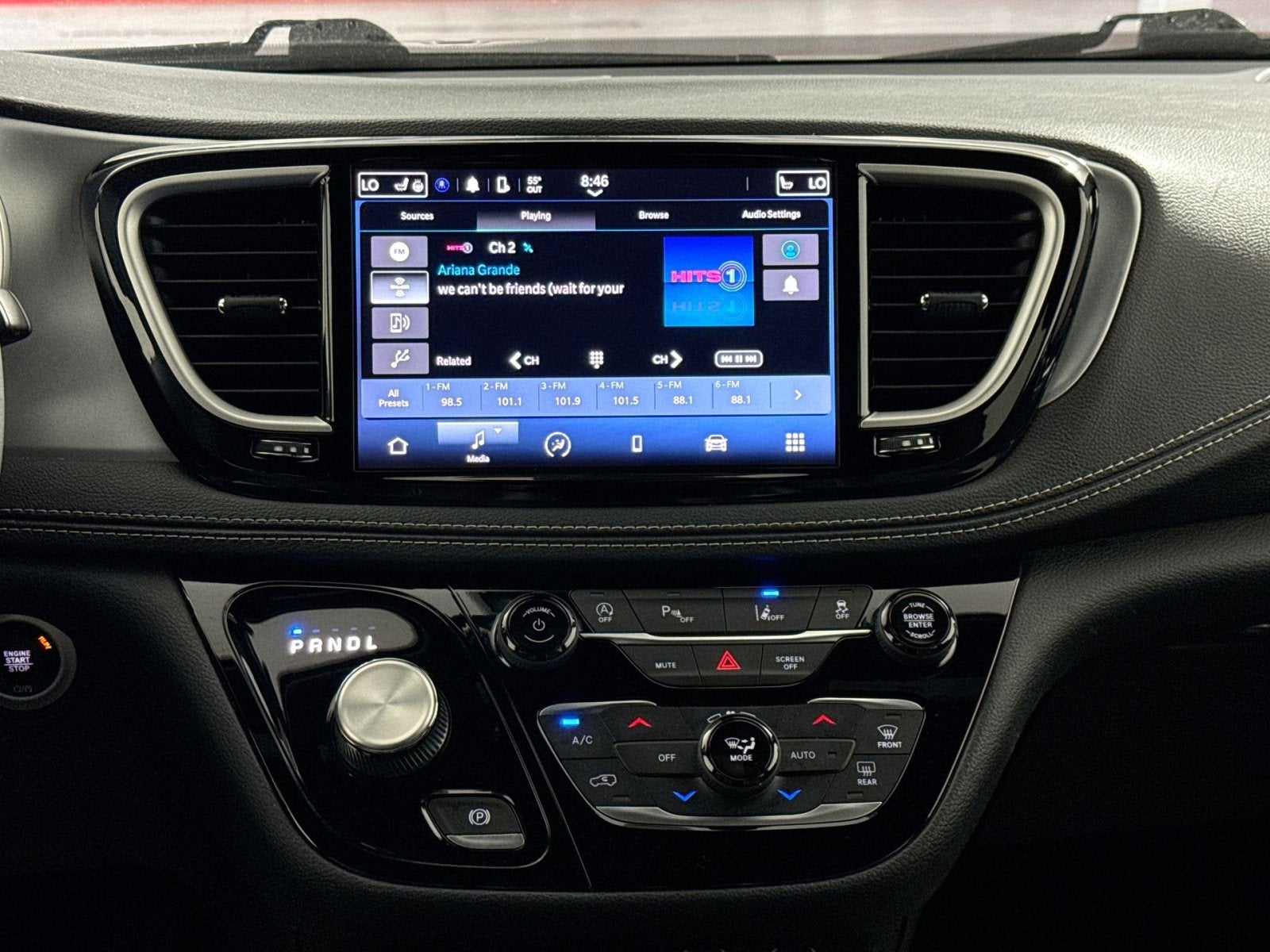 2023 Chrysler Pacifica Touring