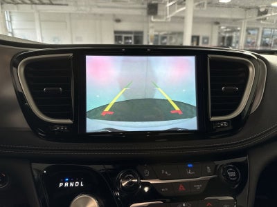 2023 Chrysler Pacifica Touring