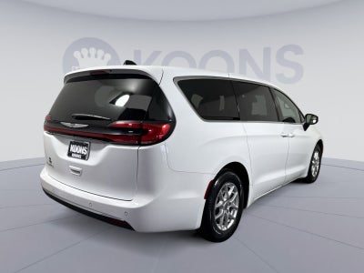 2023 Chrysler Pacifica Touring
