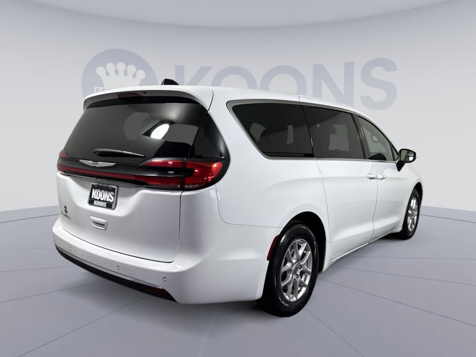 2023 Chrysler Pacifica Touring