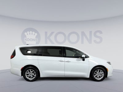 2023 Chrysler Pacifica Touring