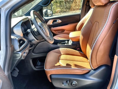 2026 Chrysler Pacifica Pinnacle