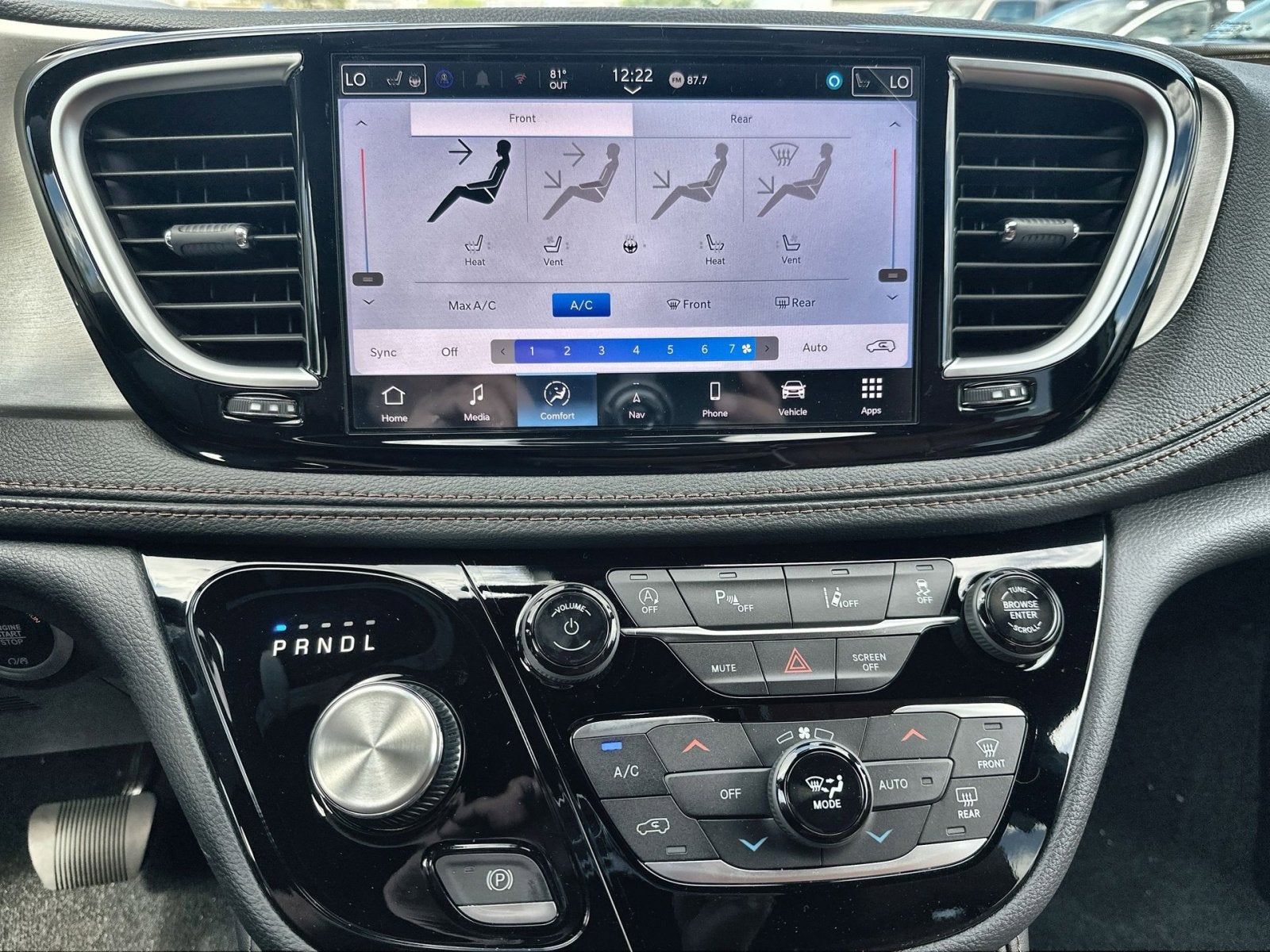 2026 Chrysler Pacifica Pinnacle