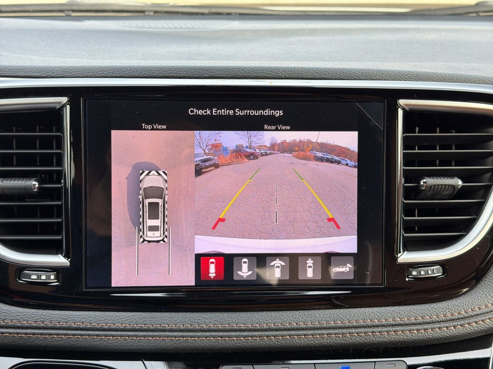 2026 Chrysler Pacifica Pinnacle