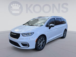 2026 Chrysler Pacifica Pinnacle