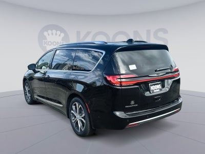 2026 Chrysler Pacifica Pinnacle