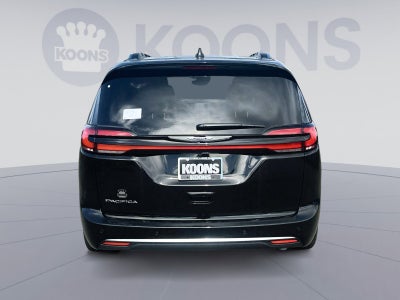 2026 Chrysler Pacifica Pinnacle