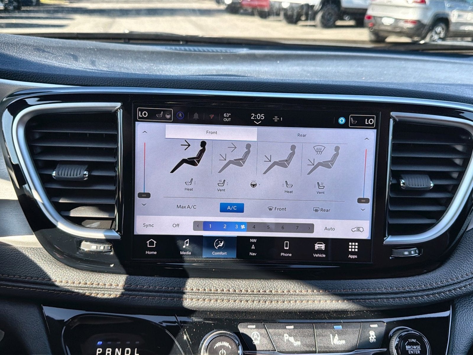 2026 Chrysler Pacifica Pinnacle