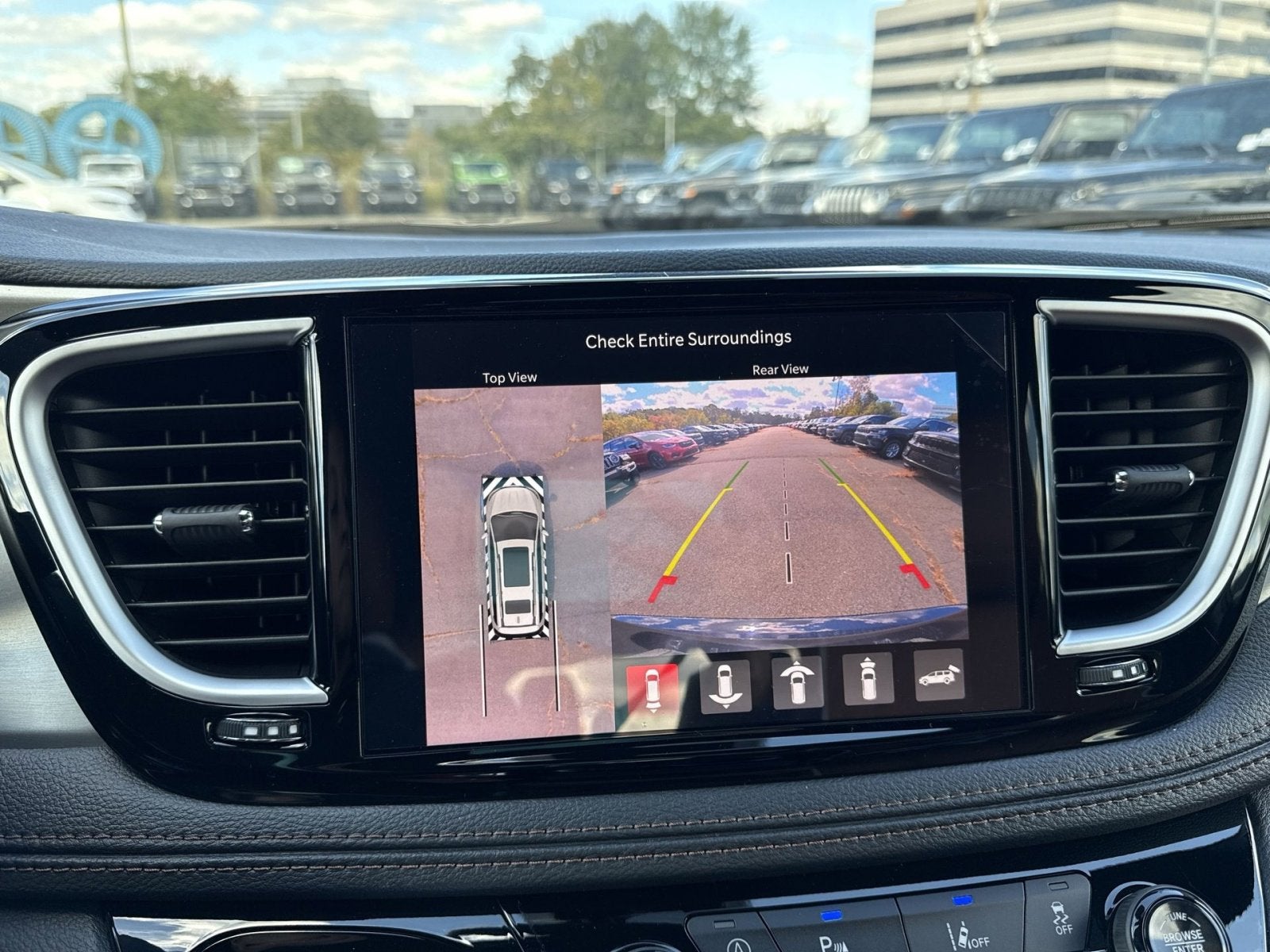 2026 Chrysler Pacifica Pinnacle