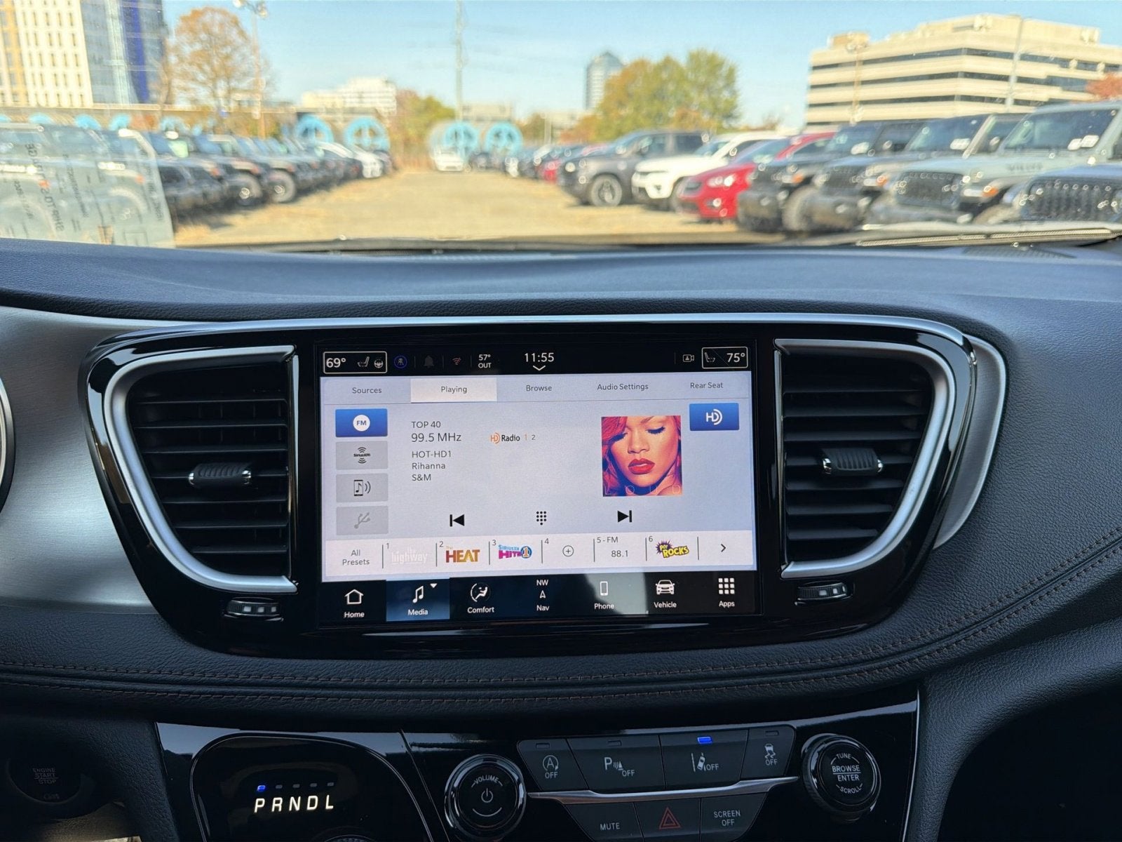 2026 Chrysler Pacifica Pinnacle