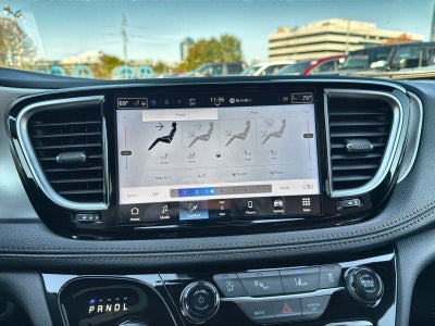 2026 Chrysler Pacifica Pinnacle