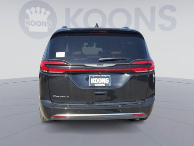 2026 Chrysler Pacifica Pinnacle