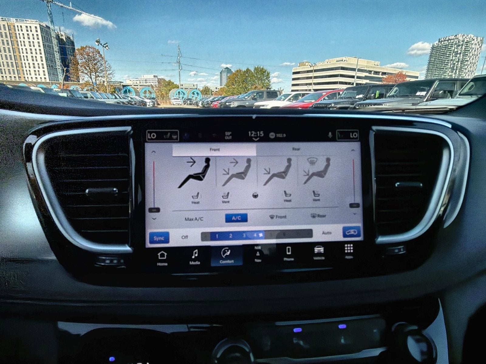 2026 Chrysler Pacifica Pinnacle