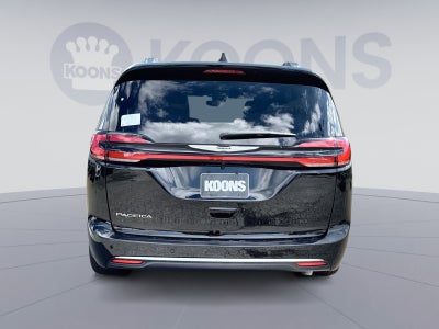 2026 Chrysler Pacifica Pinnacle