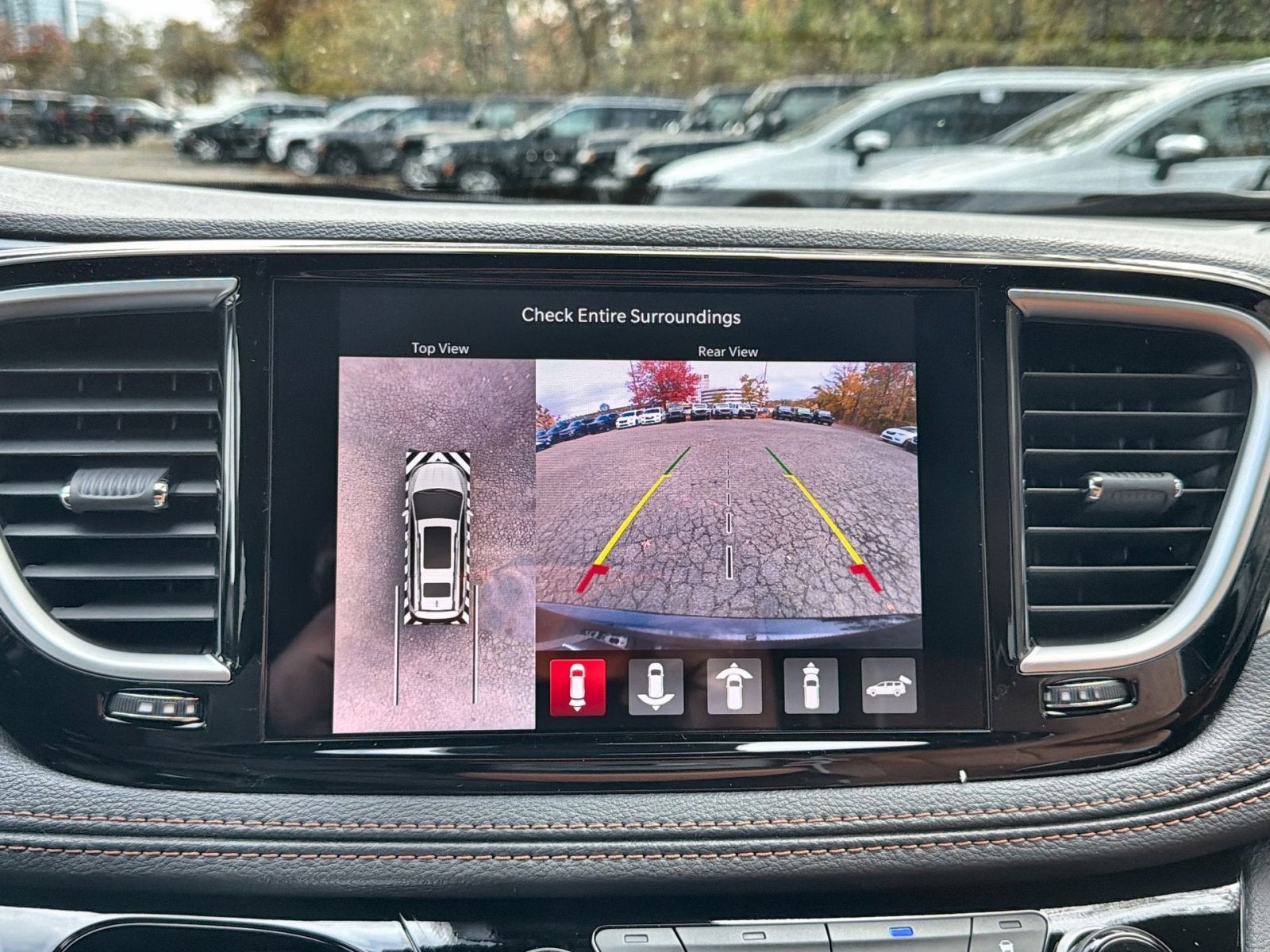 2026 Chrysler Pacifica Pinnacle