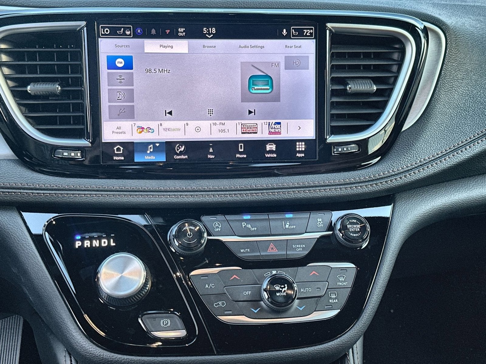 2026 Chrysler Pacifica Pinnacle