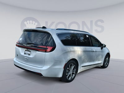 2026 Chrysler Pacifica Pinnacle