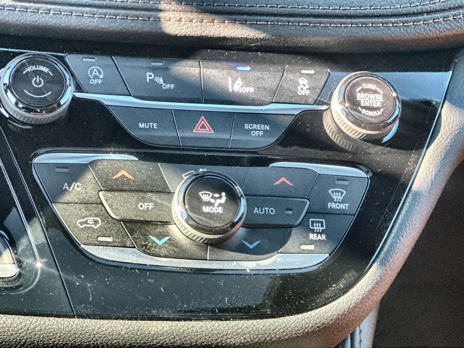 2026 Chrysler Pacifica Pinnacle