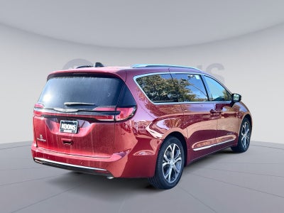 2026 Chrysler Pacifica Pinnacle