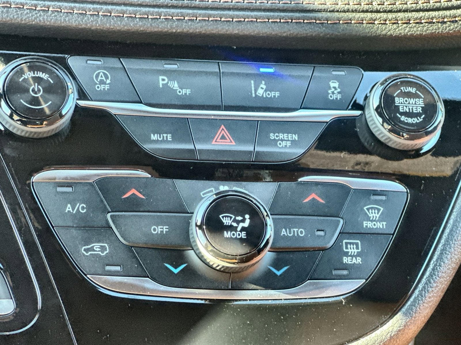 2026 Chrysler Pacifica Pinnacle