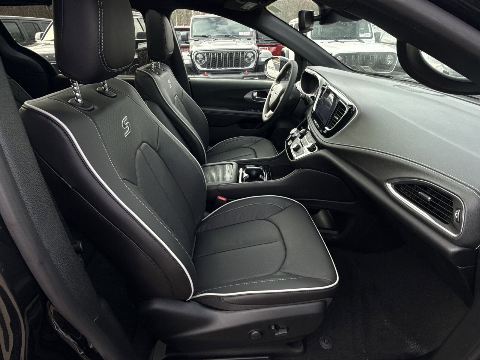 2026 Chrysler Pacifica Limited