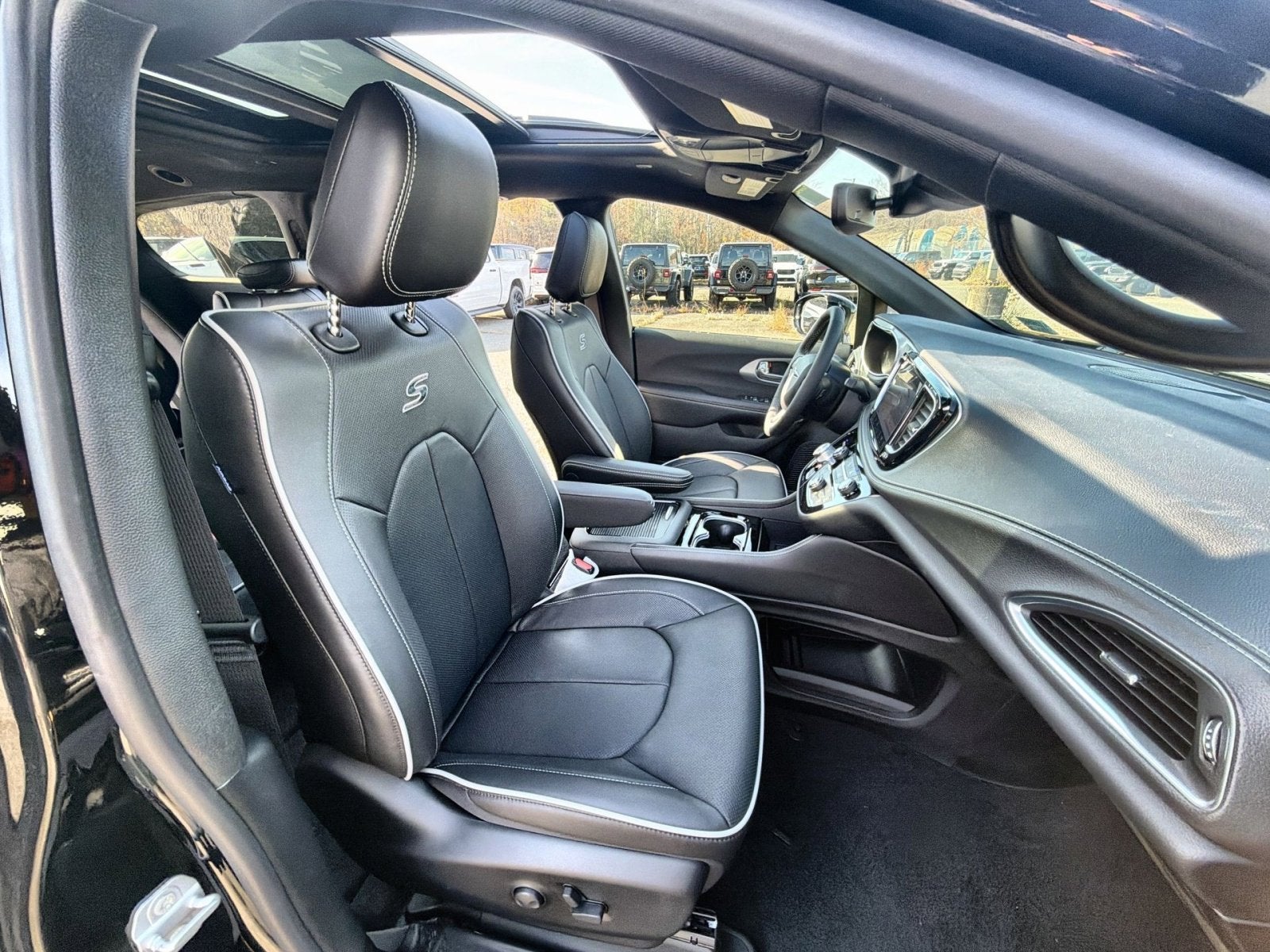 2026 Chrysler Pacifica Limited