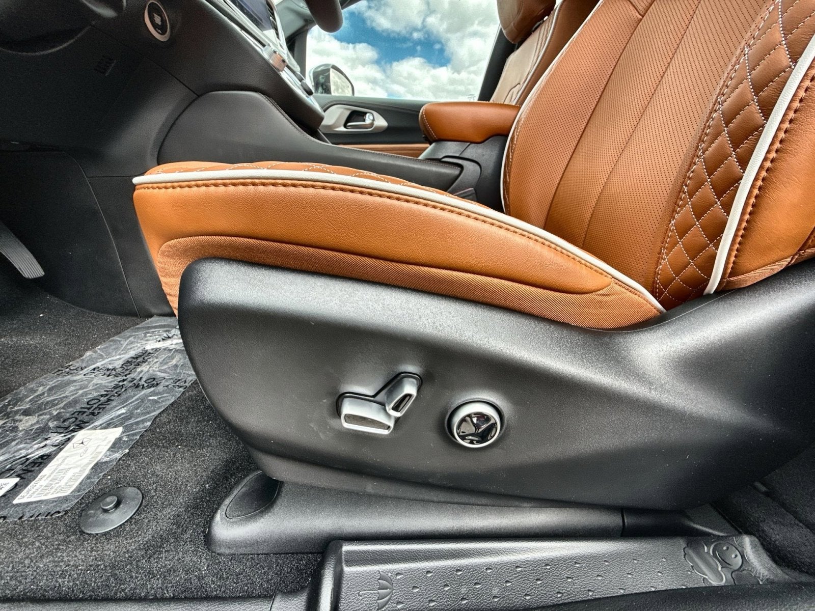 2026 Chrysler Pacifica Pinnacle