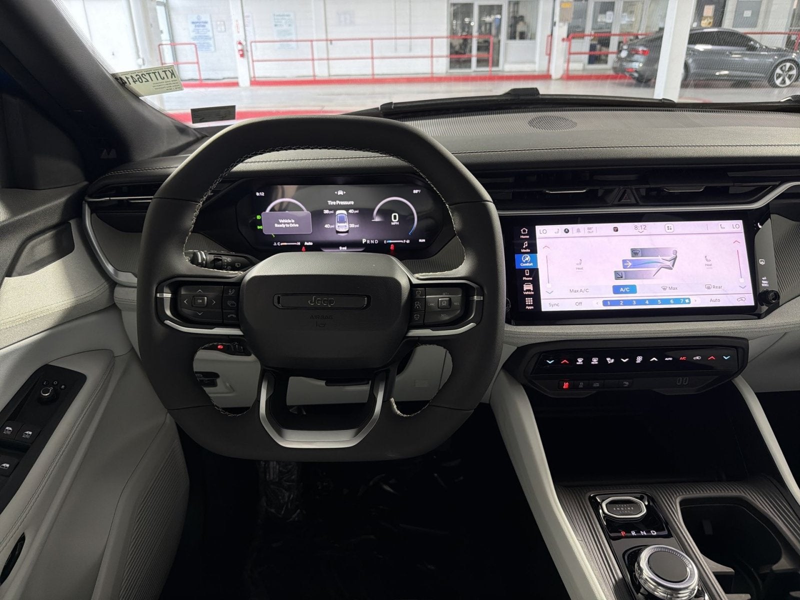 2026 Jeep Cherokee Laredo