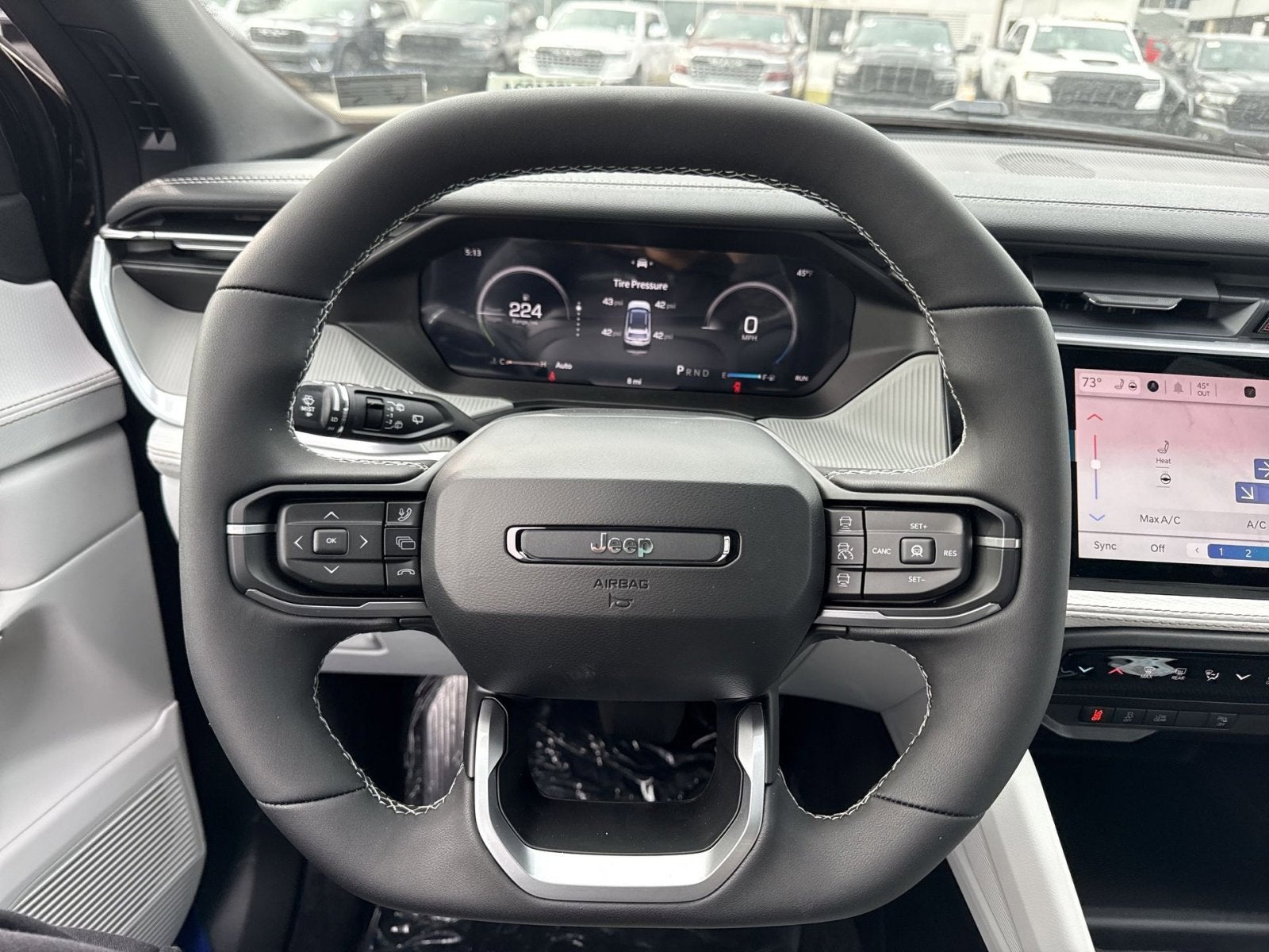 2026 Jeep Cherokee Laredo