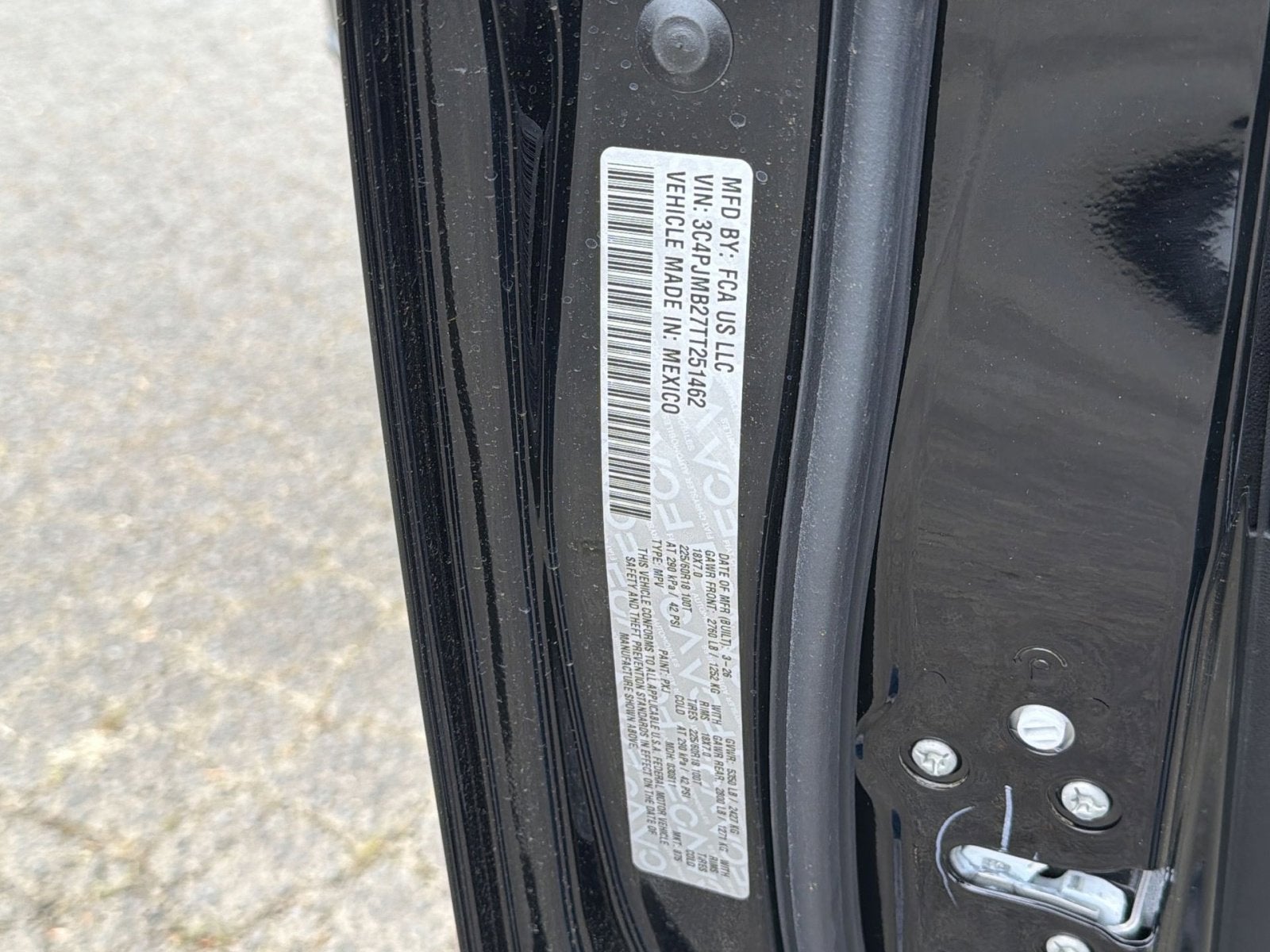 2026 Jeep Cherokee Laredo