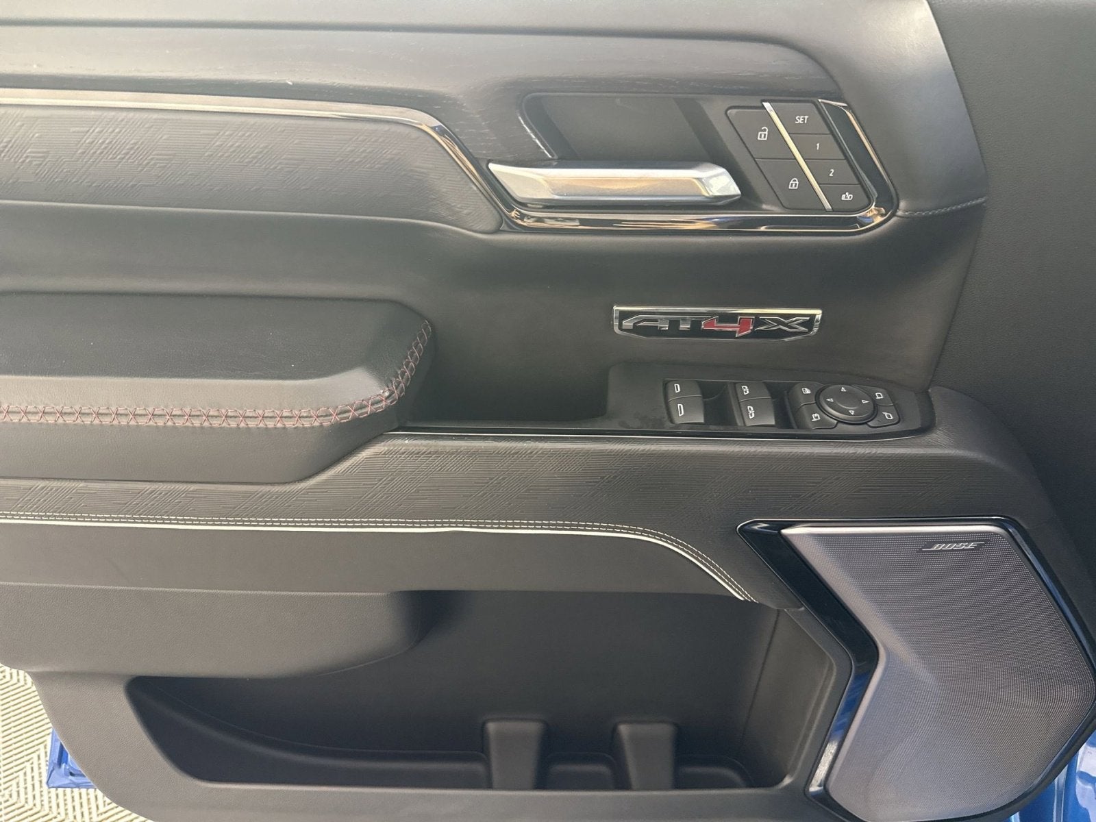2023 GMC Sierra 1500 AT4X
