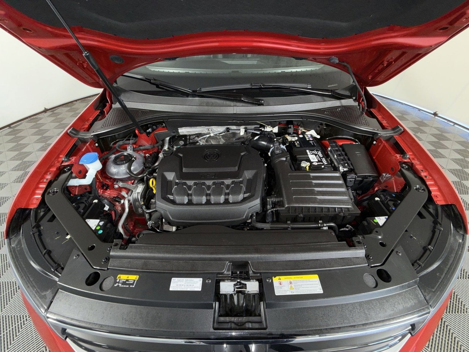 2024 Volkswagen Tiguan 2.0T SE R-Line Black