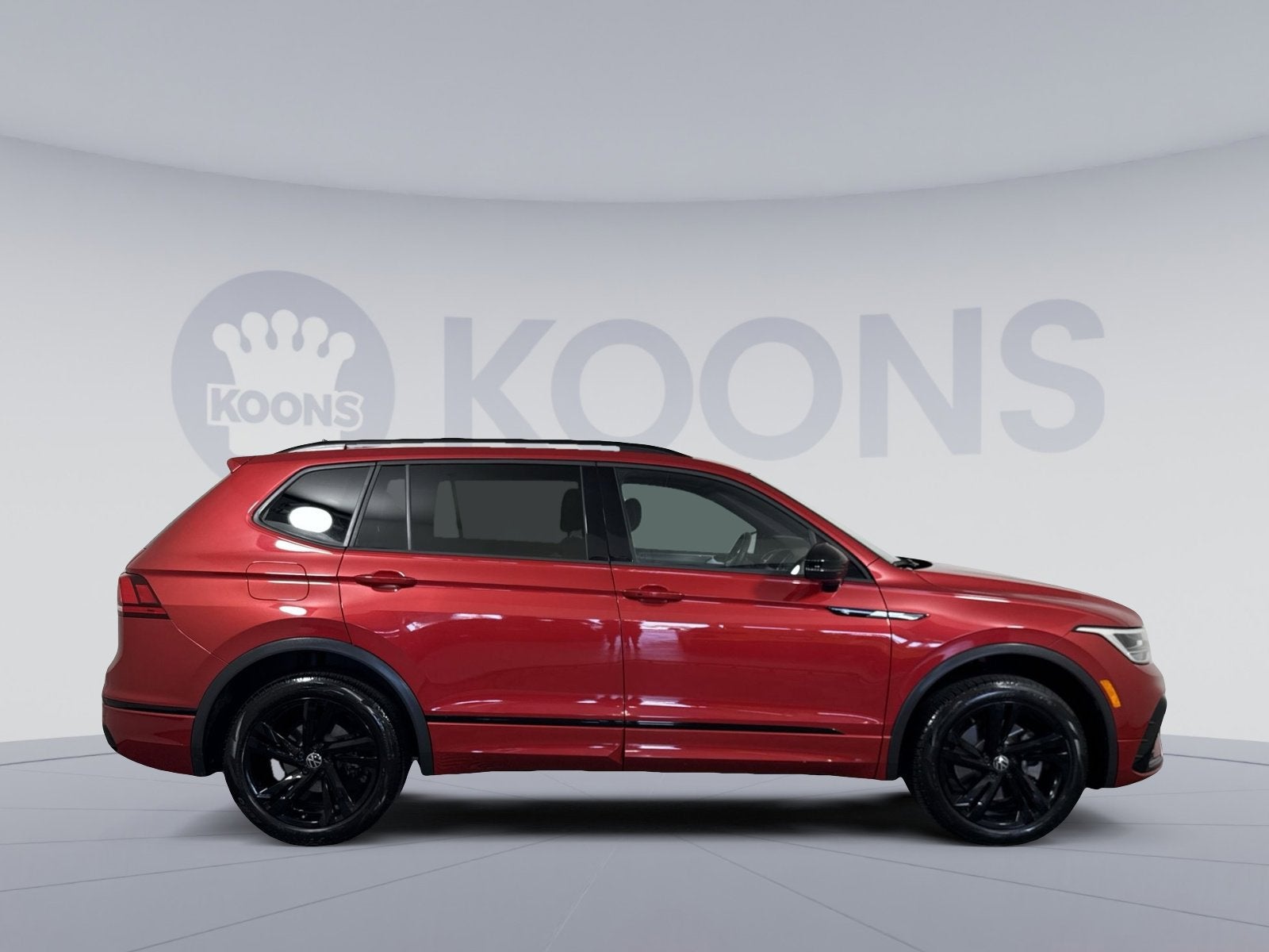 2024 Volkswagen Tiguan 2.0T SE R-Line Black