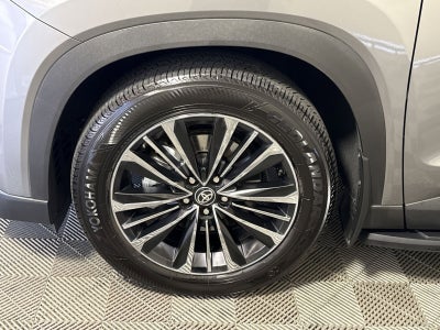 2025 Toyota Grand Highlander Hybrid MAX Platinum