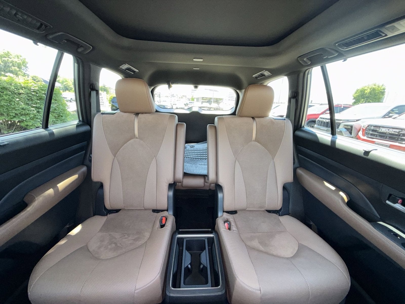 2025 Toyota Grand Highlander Hybrid MAX Platinum
