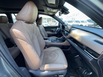 2025 Toyota Grand Highlander Hybrid MAX Platinum