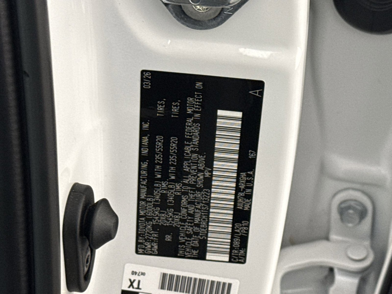 2026 Toyota Highlander Hybrid Platinum
