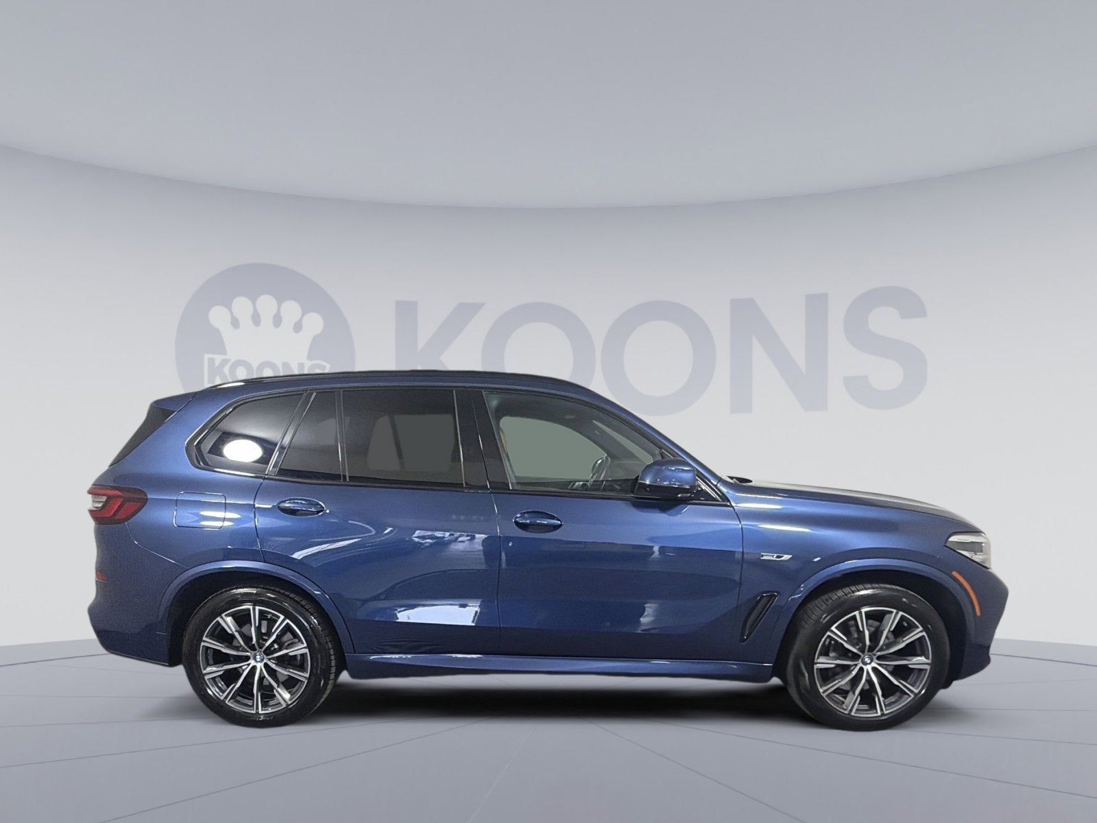 2023 BMW X5 xDrive45e