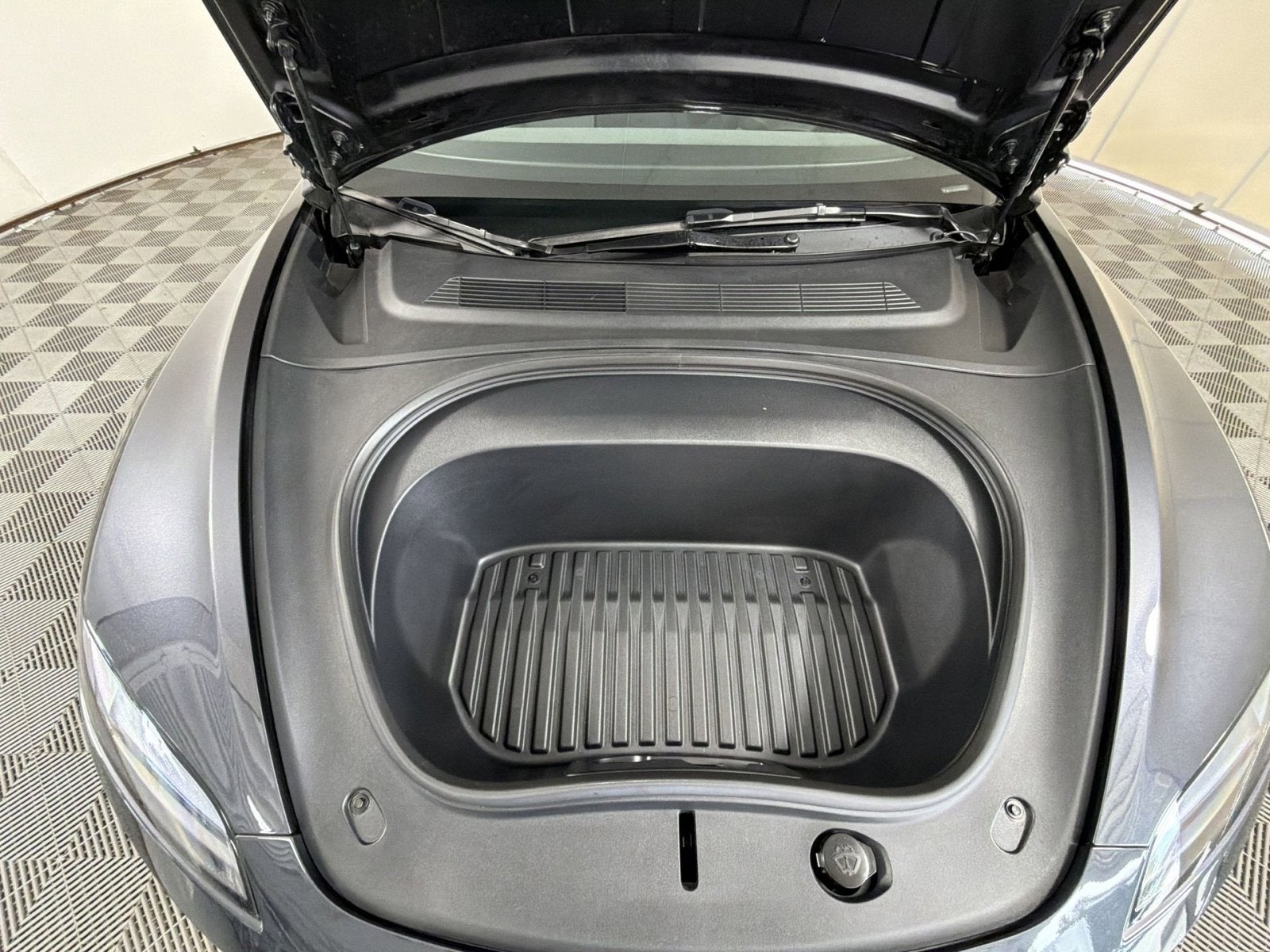 2024 Tesla Model 3 Base